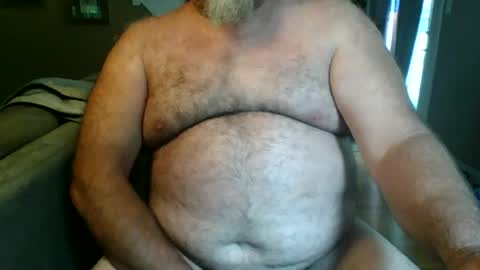 Snapshot of silverdadbod26 chatting on 06/27/26, 08:36 silverdadbod26 online show from 06/27/26, 08:36