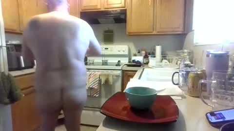 Snapshot of silverdragon70 chatting on 01/12/26, 10:04 silverdragon70 online show from 01/12/26, 10:04