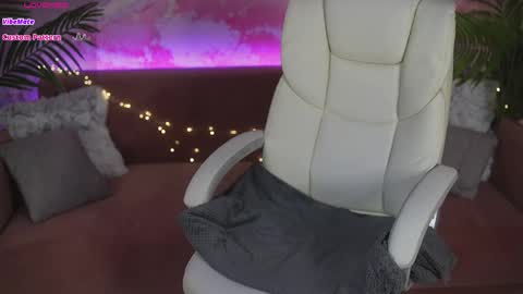  Kristina Kris  online show from 04/05/26, 01:19