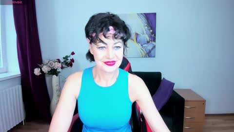 Silvia Wallec online show from 04/26/26, 05:16