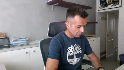Snapshot of simmeturbate chatting on 06/13/26, 09:07 Italiandaddyitalydickassbottomassholecomshowmasturbatenudeboyitalyatleticcutemuscolarhardcockdickboy online show from 06/13/26, 09:07