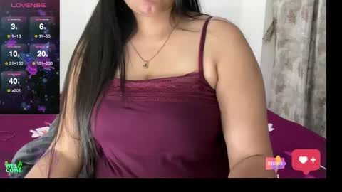 Snapshot of simmi_hot chatting on 02/08/25, 05:50 Simi online show from 02/08/25, 05:50