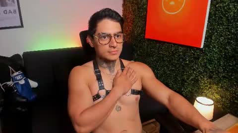 Snapshot of simon_cortes chatting on 07/21/26, 11:01 Simon Cortes online show from 07/21/26, 11:01
