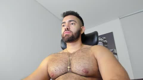 simon_leon01 online show from 04/20/26, 11:17