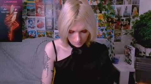 Simona online show from 11/06/25, 10:21