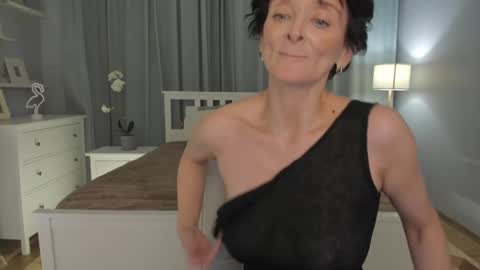 Simona  online show from 02/12/25, 04:33