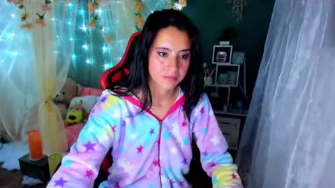 Simon Simpson          Modelo Independiente online show from 01/04/25, 09:00