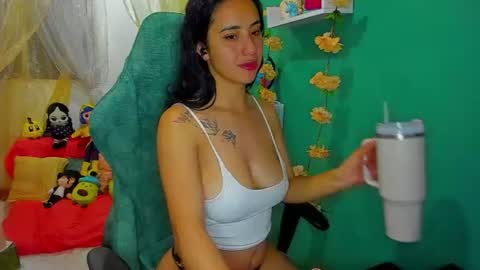 Snapshot of simone_simpson chatting on 07/02/26, 03:17 Simon Simpson Modelo Independiente online show from 07/02/26, 03:17