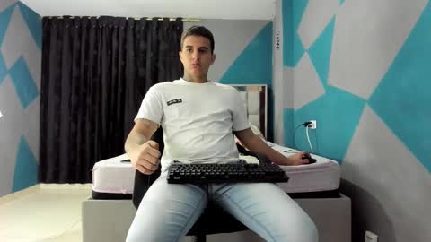 SIMON KELER online show from 01/12/25, 05:03