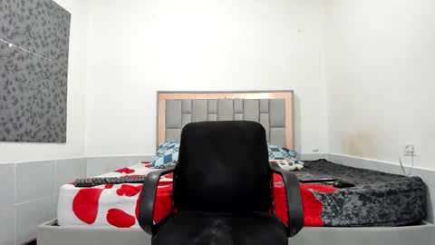 SIMON KELER online show from 02/25/26, 02:43