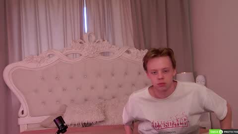 Snapshot of simonwarner chatting on 05/10/26, 08:19 Simon online show from 05/10/26, 08:19