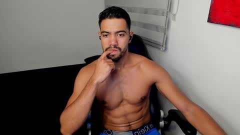 Snapshot of simple_guyy chatting on 06/03/26, 02:03 Andrey online show from 06/03/26, 02:03
