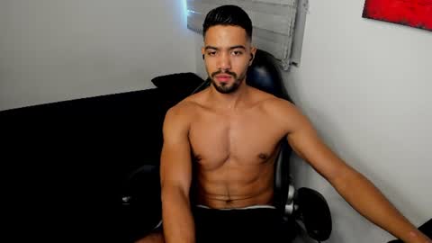 Snapshot of simple_guyy chatting on 06/20/26, 05:05 Andrey online show from 06/20/26, 05:05