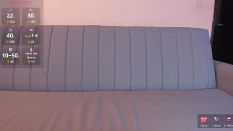 Snapshot of simply_zoe___ chatting on 10/28/25, 05:26 zoe online show from 10/28/25, 05:26