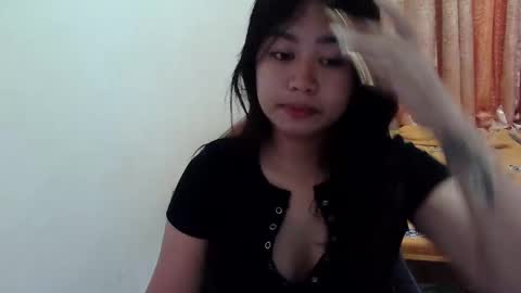 Snapshot of simplypretty_monica chatting on 10/09/25, 10:35 simplypretty_monica online show from 10/09/25, 10:35