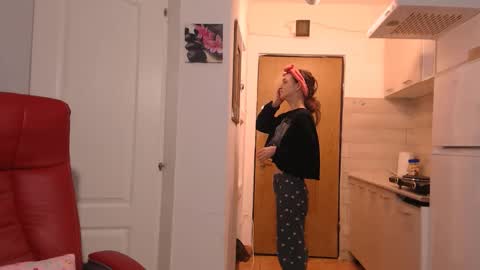 simyhvn online show from 02/16/26, 05:36