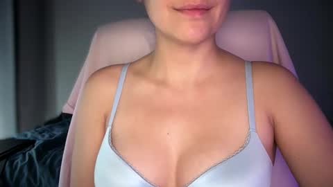 Sindra online show from 09/09/25, 11:26