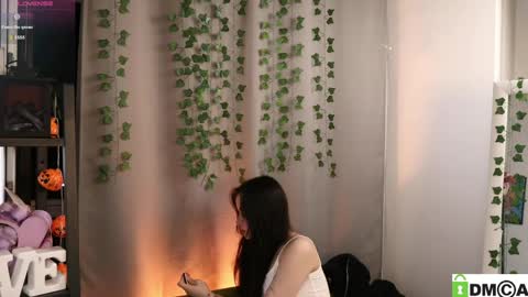 Snapshot of sindy_cet chatting on 05/23/26, 08:13 Eva online show from 05/23/26, 08:13