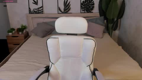 Snapshot of sindy_ortega chatting on 04/24/26, 12:57 Hi my name is Cindy Id love to see you on my stream. My schedule for the week 2 GMT 3am-9am MoTuFrSaSu online show from 04/24/26, 12:57