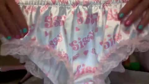 Snapshot of sindysissy chatting on 05/28/26, 09:12 Sindy SissyEnglish Spanish online show from 05/28/26, 09:12