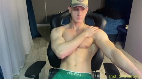 Snapshot of sinffuly chatting on 02/11/25, 04:02 Richard online show from 02/11/25, 04:02