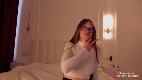 Ellie online show from 02/24/26, 07:50