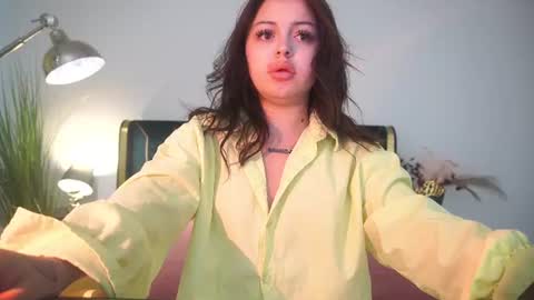 Snapshot of sinfulkittenn chatting on 07/05/26, 05:47 Kira online show from 07/05/26, 05:47