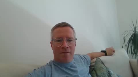 Snapshot of sinfulpulse69 chatting on 05/27/26, 04:48 sinfulpulse69 online show from 05/27/26, 04:48