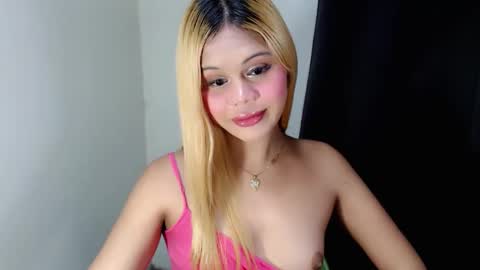 sinfulrose_ online show from 03/25/26, 10:05