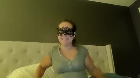 Snapshot of sinfulsynergy666 chatting on 09/11/25, 01:17 SinfulSynergy online show from 09/11/25, 01:17