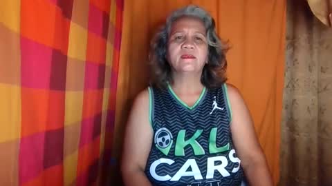 Snapshot of single_momma68 chatting on 01/19/25, 12:50 Single momma68 online show from 01/19/25, 12:50