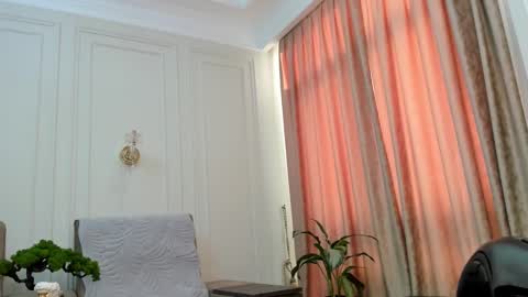 Ellie online show from 01/14/25, 03:53