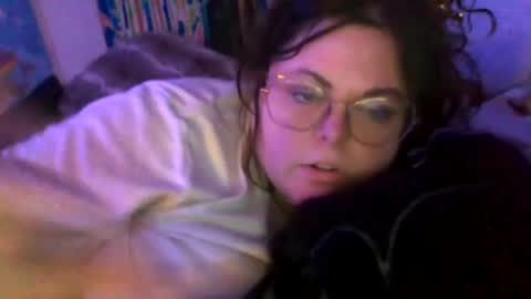 Snapshot of siofra chatting on 06/23/26, 01:47 Siofra online show from 06/23/26, 01:47