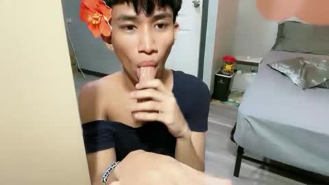Snapshot of siomairiceee chatting on 05/17/26, 07:21 siomairiceee online show from 05/17/26, 07:21