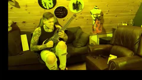 Snapshot of siphonophorslaysstrings chatting on 02/22/26, 01:29 Unbridledfuckingcrazy online show from 02/22/26, 01:29