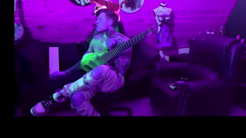 Snapshot of siphonophorslaysstrings chatting on 03/12/26, 12:17 Unbridledfuckingcrazy online show from 03/12/26, 12:17