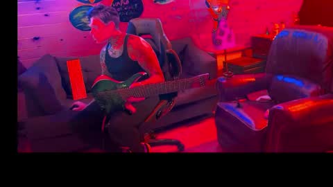 Snapshot of siphonophorslaysstrings chatting on 04/05/26, 12:41 Unbridledfuckingcrazy online show from 04/05/26, 12:41