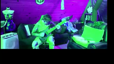 Snapshot of siphonophorstrings chatting on 10/06/25, 08:06 Dustbunnyfoofoo online show from 10/06/25, 08:06