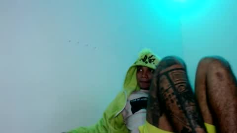 Snapshot of sir_black1 chatting on 12/27/24, 12:18 Sir black online show from 12/27/24, 12:18