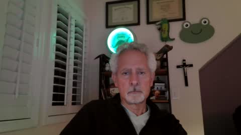 Snapshot of sir_lust_alot chatting on 06/17/26, 01:52 Don Roberto online show from 06/17/26, 01:52