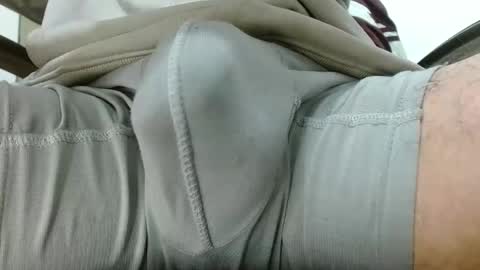 Snapshot of sir_tall_dom chatting on 10/16/25, 03:40 AlphaMaster Rodrick online show from 10/16/25, 03:40