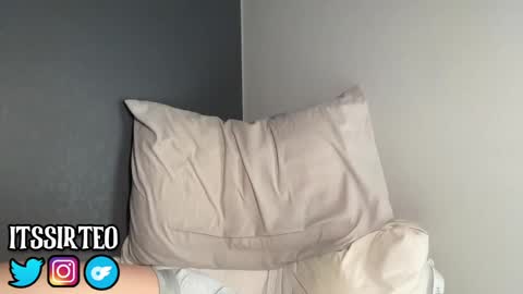 Snapshot of sir_teo chatting on 02/04/25, 07:55 SIR TEO online show from 02/04/25, 07:55