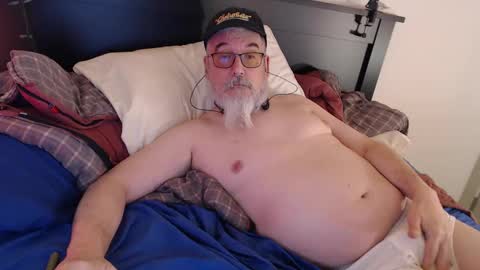 Snapshot of sirbeercan chatting on 12/28/24, 07:22 sir beer can the friendly hermit online show from 12/28/24, 07:22