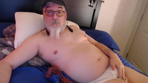 Snapshot of sirbeercan chatting on 01/02/25, 12:13 sir beer can the friendly hermit online show from 01/02/25, 12:13