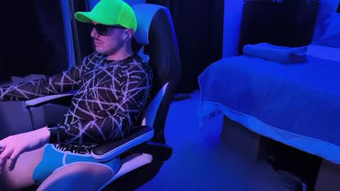 Sir Daddy McQween online show from 02/09/26, 08:29