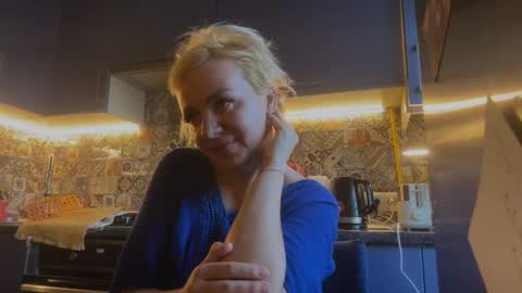 sirena2025 online show from 09/15/25, 03:45