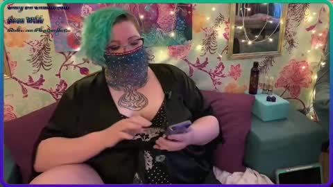 Snapshot of sirenwilde chatting on 11/16/25, 10:26 Siren Wilde online show from 11/16/25, 10:26