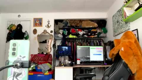 Snapshot of siriss_boyrag chatting on 06/06/26, 01:05 siriss_boyrag online show from 06/06/26, 01:05