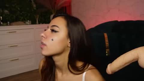 Dee online show from 11/28/25, 10:01