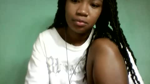 Snapshot of sisih567089 chatting on 09/10/25, 05:18 sisih567089 online show from 09/10/25, 05:18